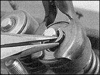  Пружины клапанов, крепления и прокладки Mazda 626