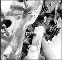 Переборка и проверка головки цилиндров Mazda 626
